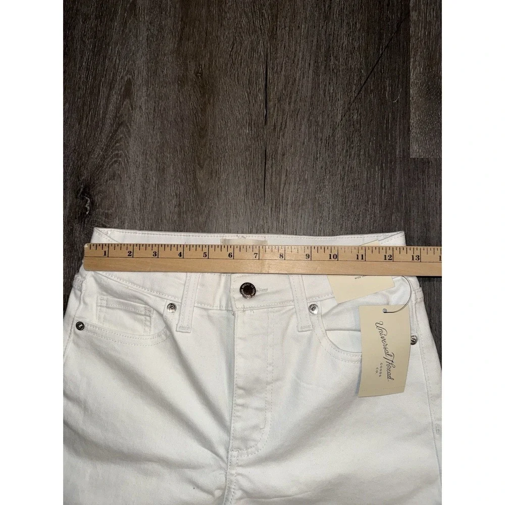 Universal Thread High-Rise Wide Leg White Denim Jeans Size 4